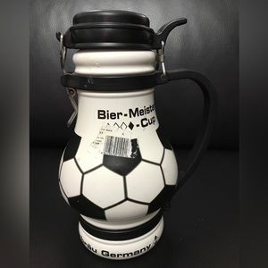Soccer World Cup beer/ water porcelain lidded cup 1 L Germany Berliner Burgerbra